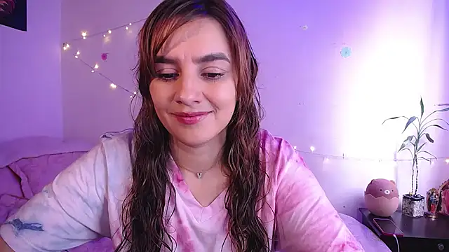 Snapshot of Lu_perez chatting on 11/03/25, 05:14 Lu perez online show from 11/03/25, 05:14