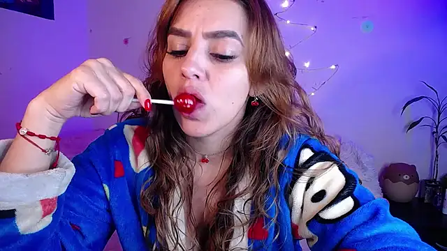 Snapshot of Lu_perez chatting on 11/21/25, 10:41 Lu perez online show from 11/21/25, 10:41