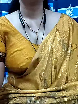 bhuvana555 online show from 12/17/24, 07:07