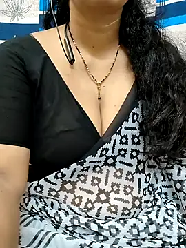 bhuvana555 online show from 03/18/25, 03:09