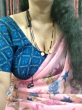 Snapshot of bhuvana555 chatting on 11/27/25, 04:36 bhuvana555 online show from 11/27/25, 04:36