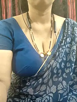 Snapshot of bhuvana555 chatting on 11/27/25, 05:15 bhuvana555 online show from 11/27/25, 05:15