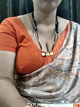 bhuvana555 online show from 12/21/25, 04:58