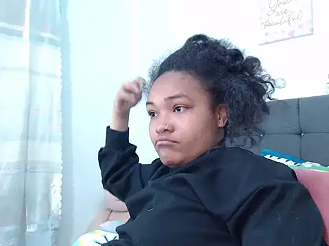 Snapshot of katty_ebonny chatting on 11/08/25, 11:25 katty ebonny online show from 11/08/25, 11:25