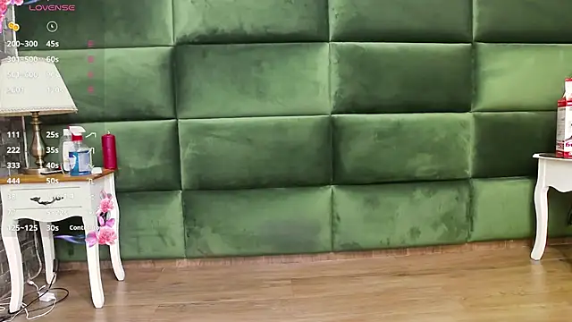 Snapshot of SelenSummer chatting on 11/03/25, 07:59 SelenSummer online show from 11/03/25, 07:59