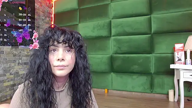 Snapshot of SelenSummer chatting on 02/13/26, 07:54 SelenSummer online show from 02/13/26, 07:54