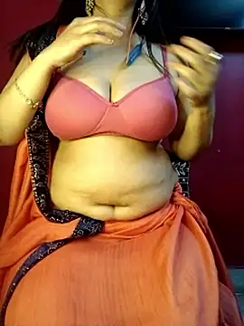 Snapshot of payal9038 chatting on 11/16/25, 02:22 payal9038 online show from 11/16/25, 02:22