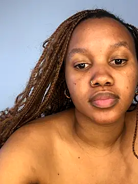 Sego TeeTee online show from 10/19/25, 08:48