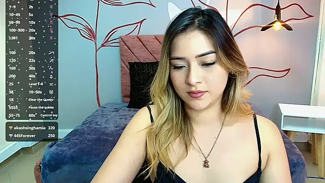 DahliaMoore online show from 12/02/24, 10:23