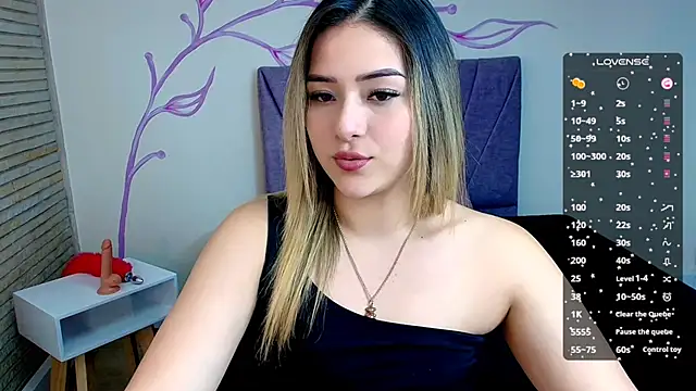 DahliaMoore online show from 12/11/24, 06:20