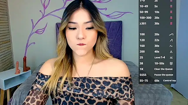 DahliaMoore online show from 12/22/24, 03:33