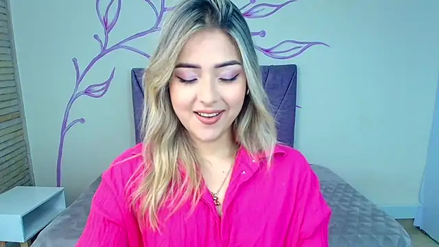 DahliaMoore online show from 02/08/25, 08:10