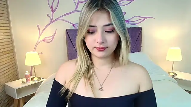 DahliaMoore online show from 03/07/25, 08:22