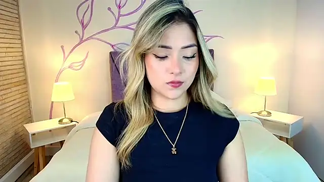 DahliaMoore online show from 03/23/25, 12:47