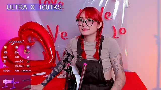 Snapshot of sofia218 chatting on 02/19/25, 04:22 sofia218 online show from 02/19/25, 04:22