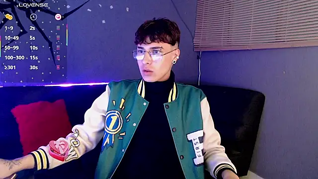 Jeam hot online show from 09/23/25, 09:29