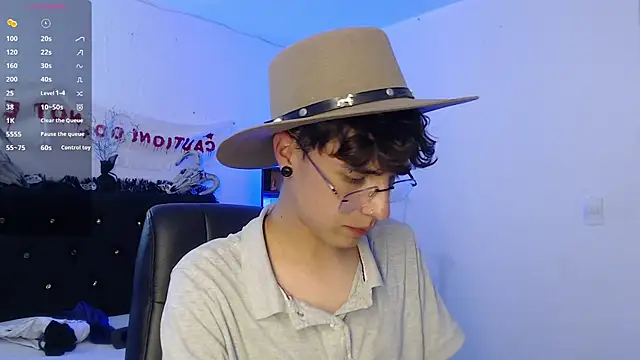 Jeam hot online show from 10/31/25, 09:38