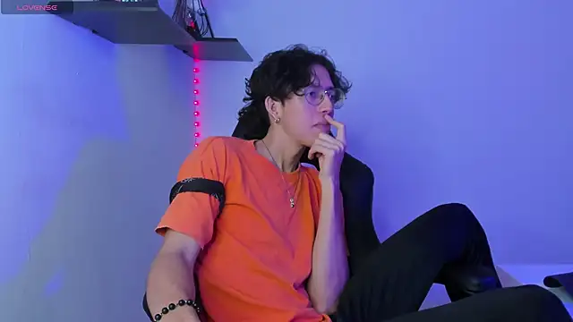 manu vera online show from 02/25/25, 11:11