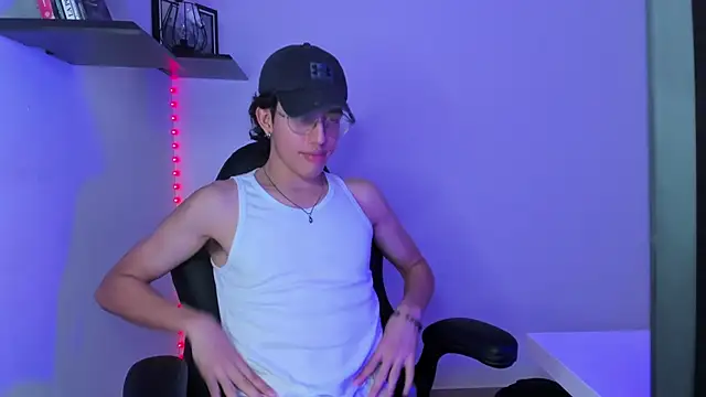 manu vera online show from 02/28/25, 07:25
