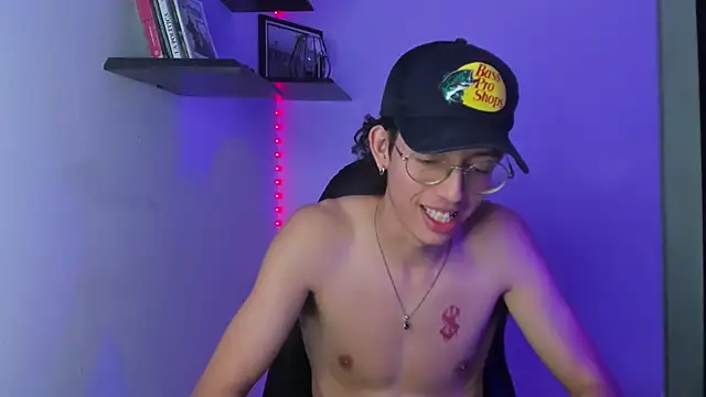 manu vera online show from 03/03/25, 01:53