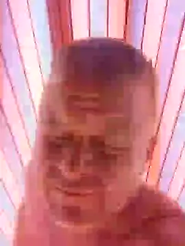 Snapshot of swingr chatting on 01/08/25, 01:20 swingr online show from 01/08/25, 01:20