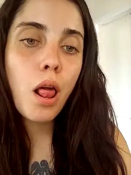 lucylovles online show from 01/28/25, 02:10