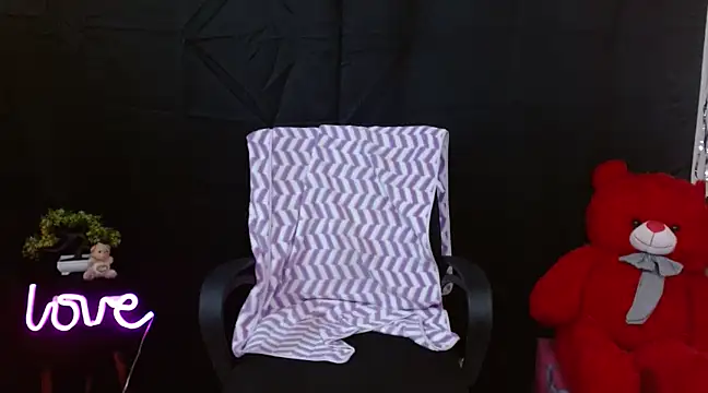 Naughty Ayesha1 online show from 12/27/24, 02:47