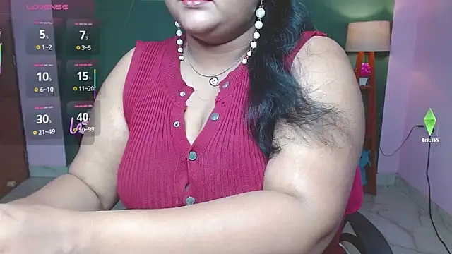 Snapshot of Naughty_Ayesha1 chatting on 11/06/25, 12:33 Naughty Ayesha1 online show from 11/06/25, 12:33