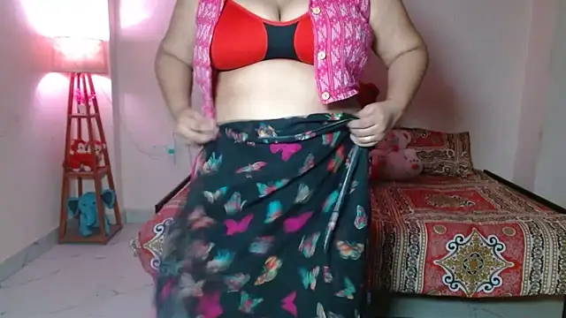 Snapshot of Naughty_Ayesha1 chatting on 06/11/26, 01:27 Naughty Ayesha1 online show from 06/11/26, 01:27