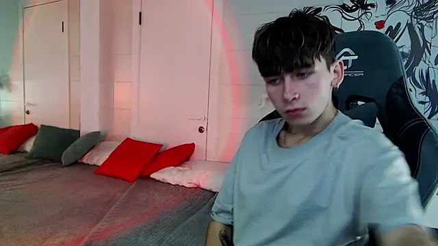Snapshot of Bad_Boy9996 chatting on 12/13/24, 04:49 Bad Boy9996 online show from 12/13/24, 04:49
