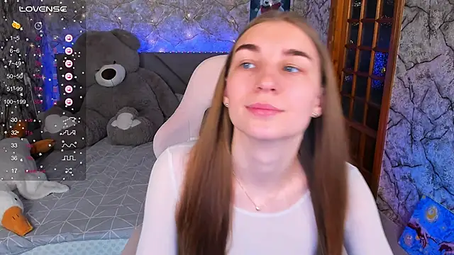 Snapshot of _flowersweeet_ chatting on 11/04/25, 12:37 flowersweeet online show from 11/04/25, 12:37