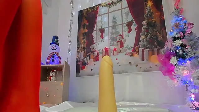 Snapshot of Alaia_Love77 chatting on 12/22/24, 02:28 Alaia Love77 online show from 12/22/24, 02:28