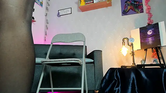 Snapshot of Alaia_Love77 chatting on 09/15/25, 03:56 Alaia Love77 online show from 09/15/25, 03:56