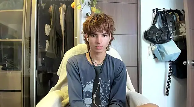 santy-kitty online show from 01/25/25, 01:10