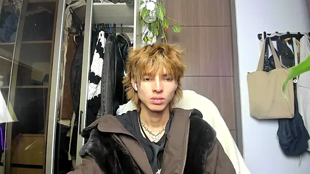 santy-kitty online show from 02/22/25, 06:28