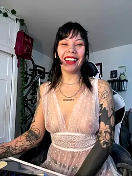 EemaHaruki online show from 10/18/25, 09:15