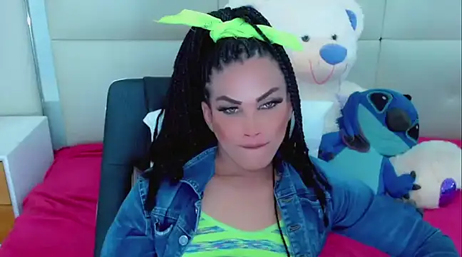 NathaliaCross online show from 02/10/25, 11:46