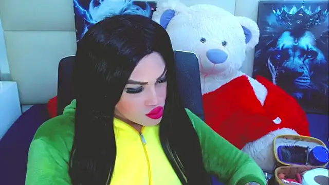 NathaliaCross online show from 09/18/25, 12:12