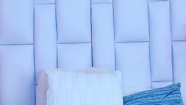 AlliciaKim online show from 12/28/24, 10:55