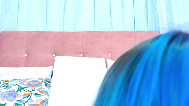 Snapshot of AlliciaKim chatting on 11/16/25, 07:19 AlliciaKim online show from 11/16/25, 07:19