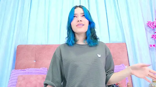 Snapshot of AlliciaKim chatting on 11/28/25, 07:16 AlliciaKim online show from 11/28/25, 07:16