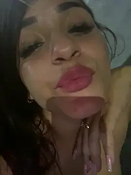 perlita05 online show from 01/19/25, 07:25