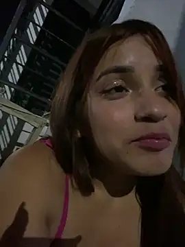 perlita05 online show from 02/04/25, 02:39