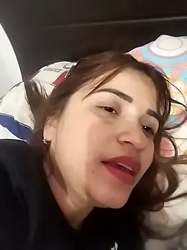 perlita05 online show from 02/11/25, 07:38