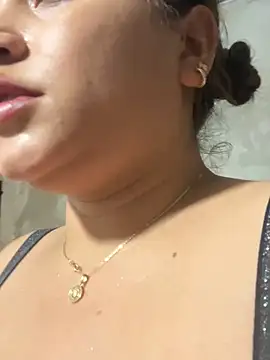 Snapshot of perlita05 chatting on 10/04/25, 08:18 perlita05 online show from 10/04/25, 08:18