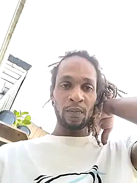 Snapshot of gwadaa9 chatting on 12/30/24, 06:27 gwadaa9 online show from 12/30/24, 06:27