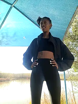 Snapshot of 02Boitybaby chatting on 07/18/26, 01:04 02Boitybaby online show from 07/18/26, 01:04