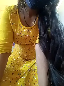 CutePriya613 online show from 12/24/24, 09:50