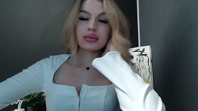 Snapshot of Your_Jessy chatting on 02/27/26, 01:00 Your Jessy online show from 02/27/26, 01:00