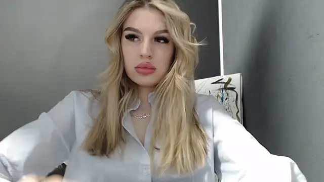 Snapshot of Your_Jessy chatting on 03/18/26, 02:09 Your Jessy online show from 03/18/26, 02:09